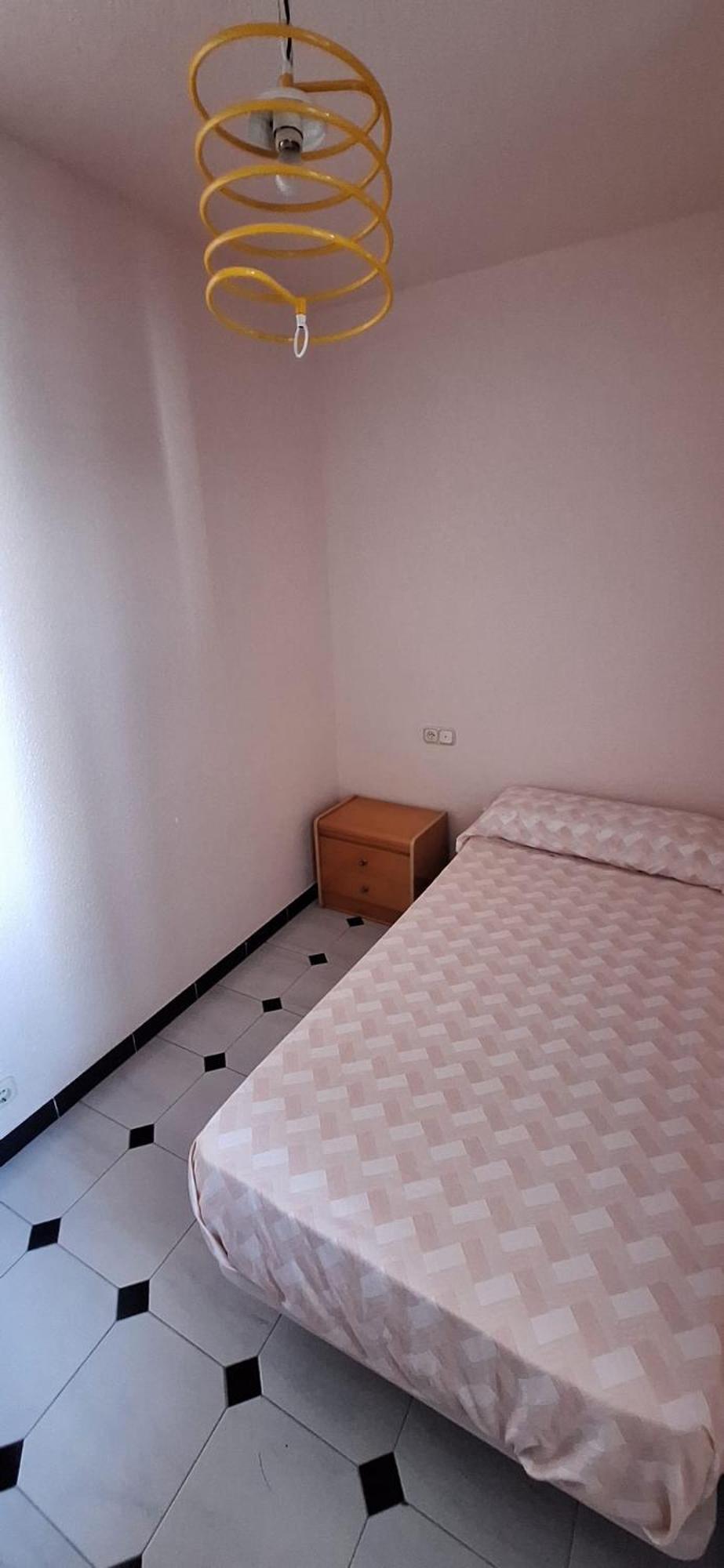 Apartamentos Casa May 1- Centro Benidorm-Solo Mayores De 30 Anos Y Familias Exterior photo
